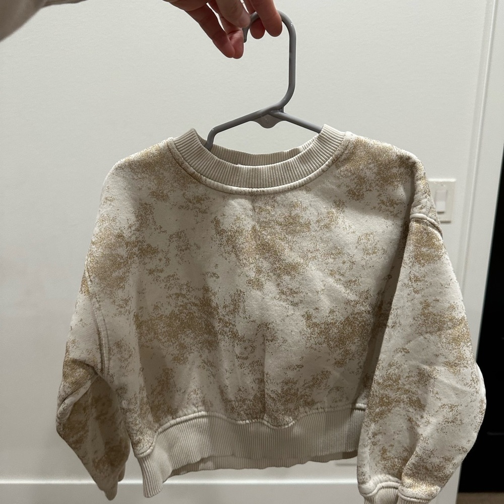 Zara girls sweatshirt gold flake Gold and Cream Top 6/7